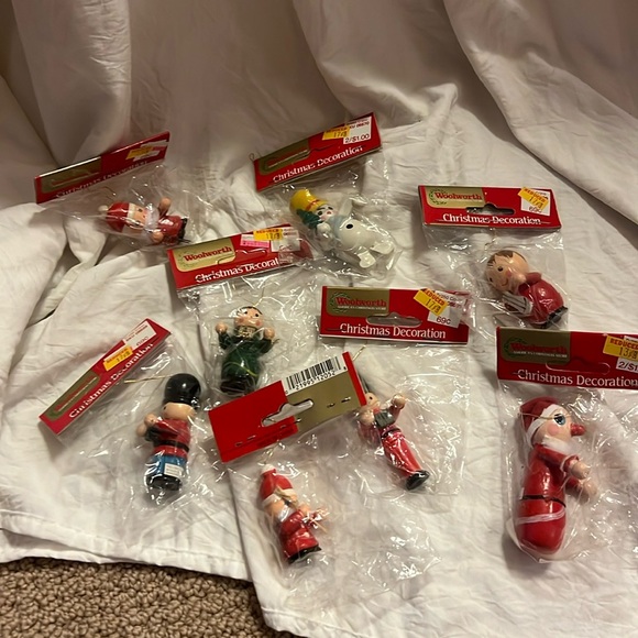 Vintage Set of 8 assorted Christmas Ornaments Woolworth Lot Holiday - Picture 1 of 5